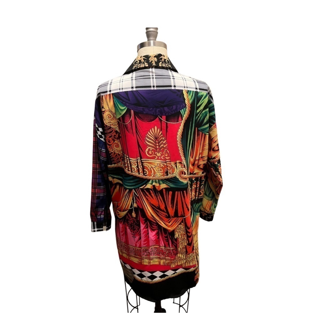 𝅺WOMEN’S Oversized shirt - Picture 2 of 5